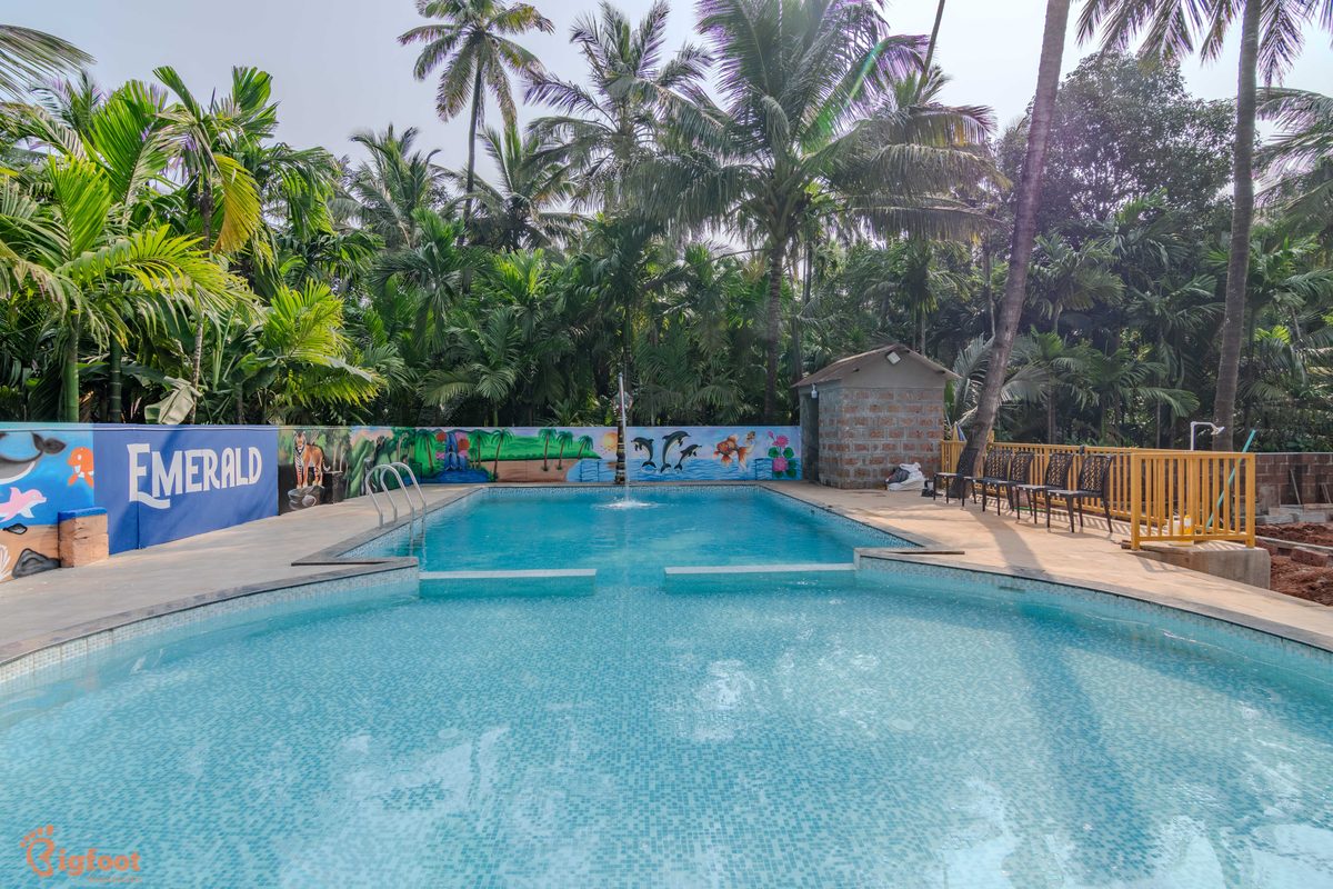 Pool at Emerald Resort